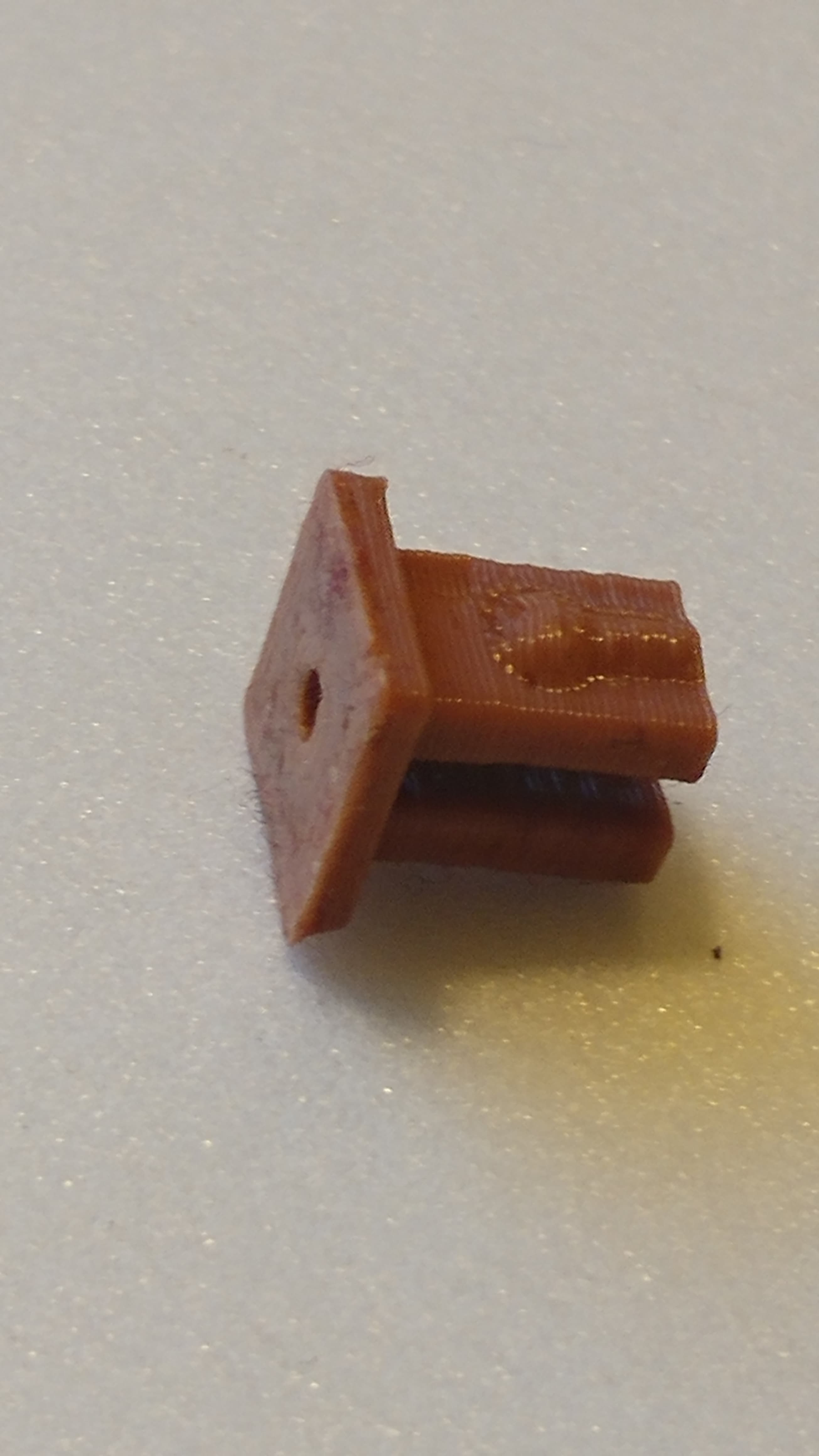 Headlight-Ring Retaining Clip