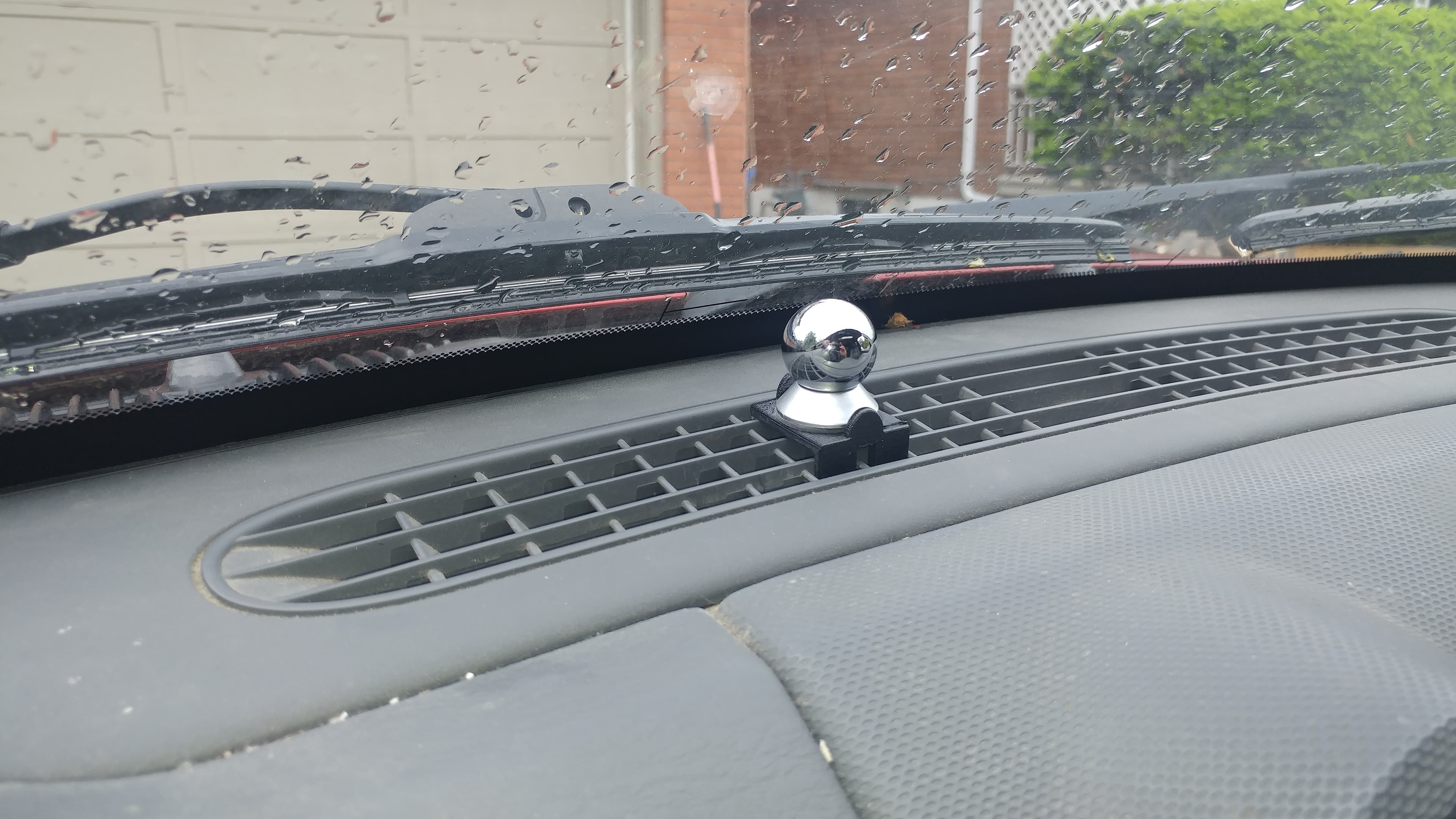 Windshield Defrost-Vent Clip
